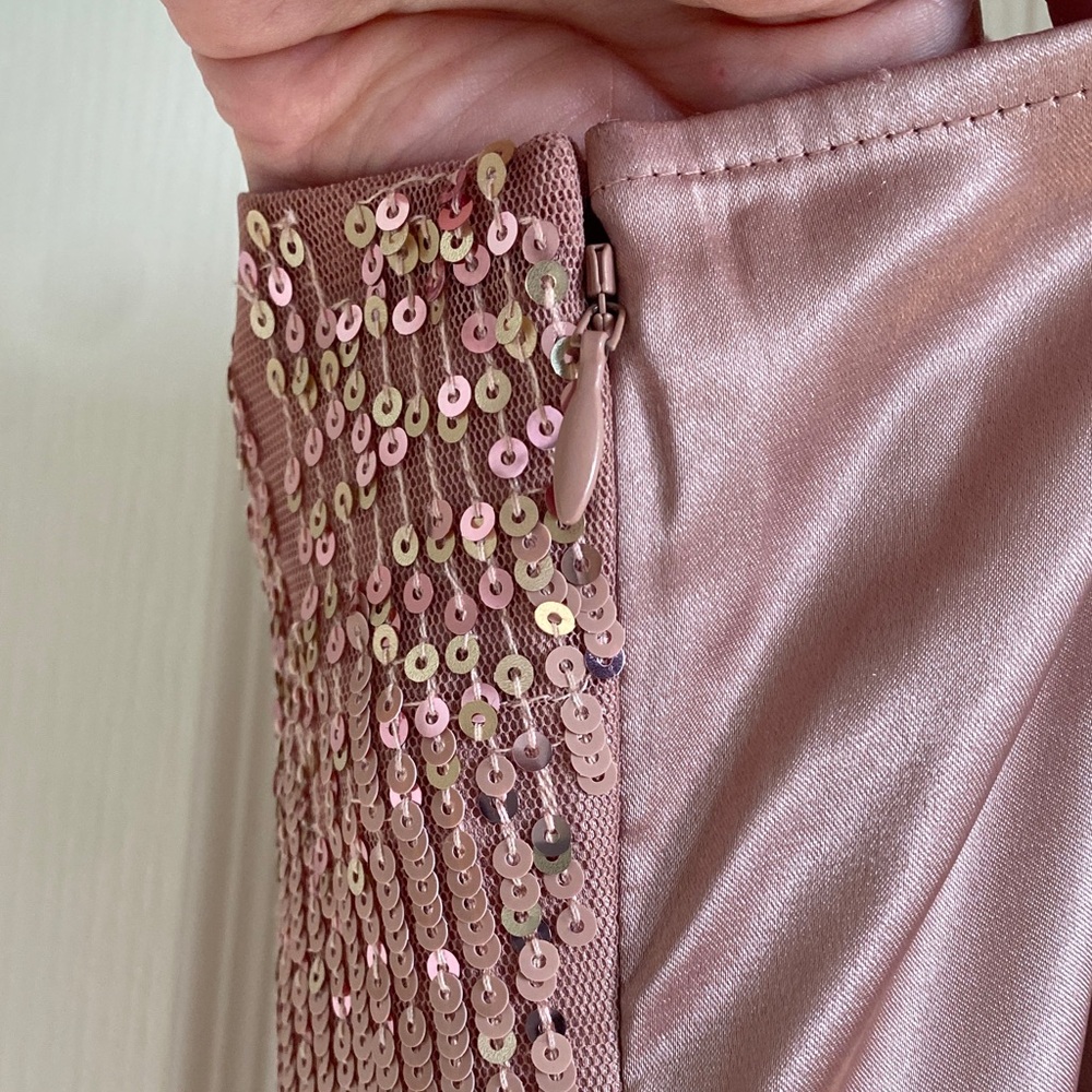 White House Black Market Rose Sequin Camisole - Picture 5 of 5